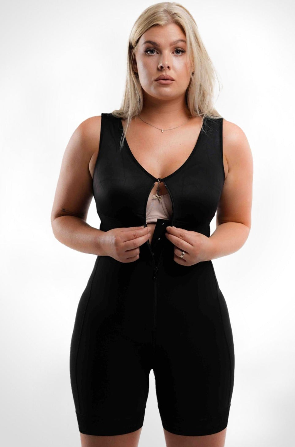 Jennifer -  Body Shaper Met Rits