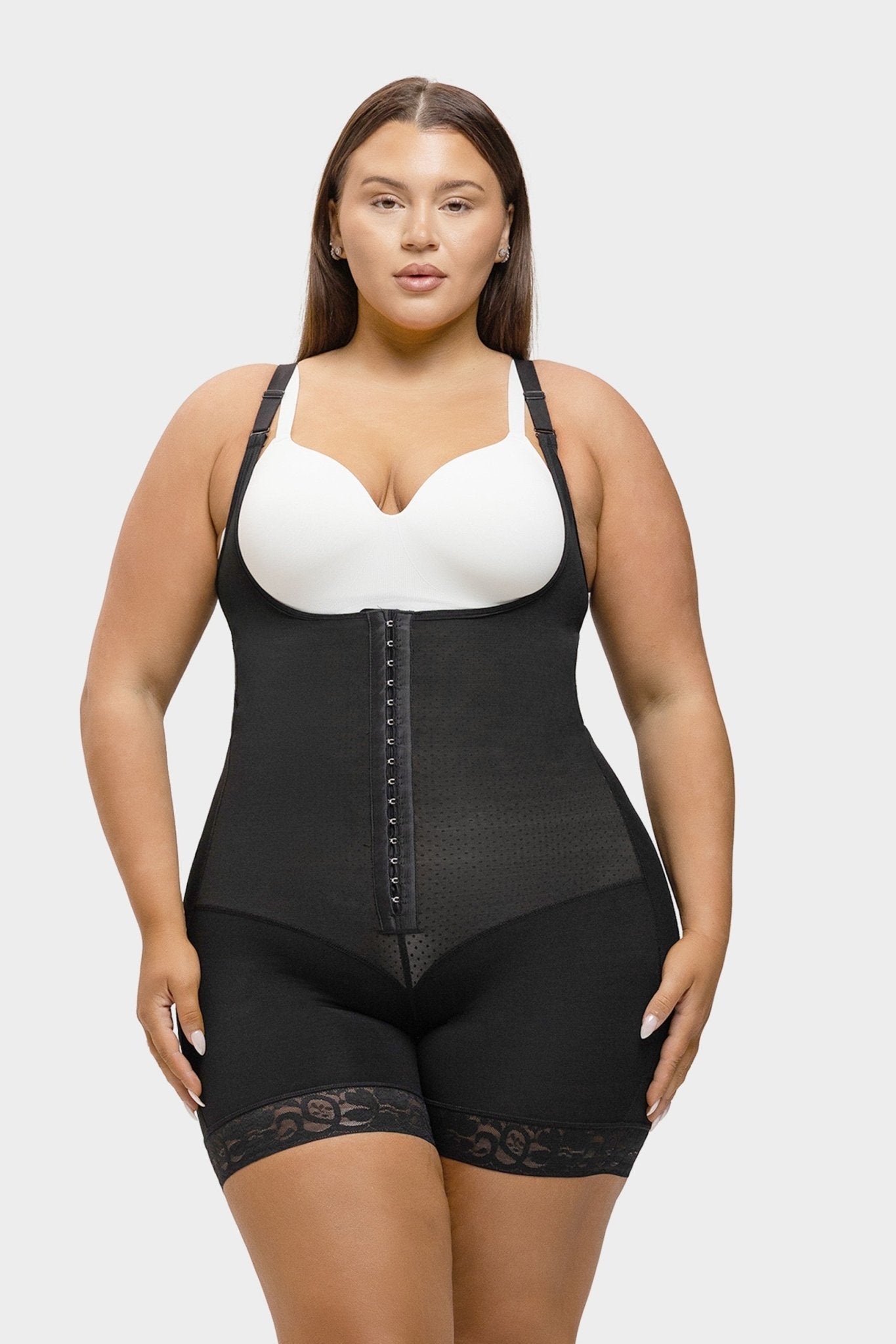 Felicia Short Powernet® - Ademende Latex Body met Open Borst, Buikcontrole en Stevige Compressie Shapewear. - Bella Fit™
