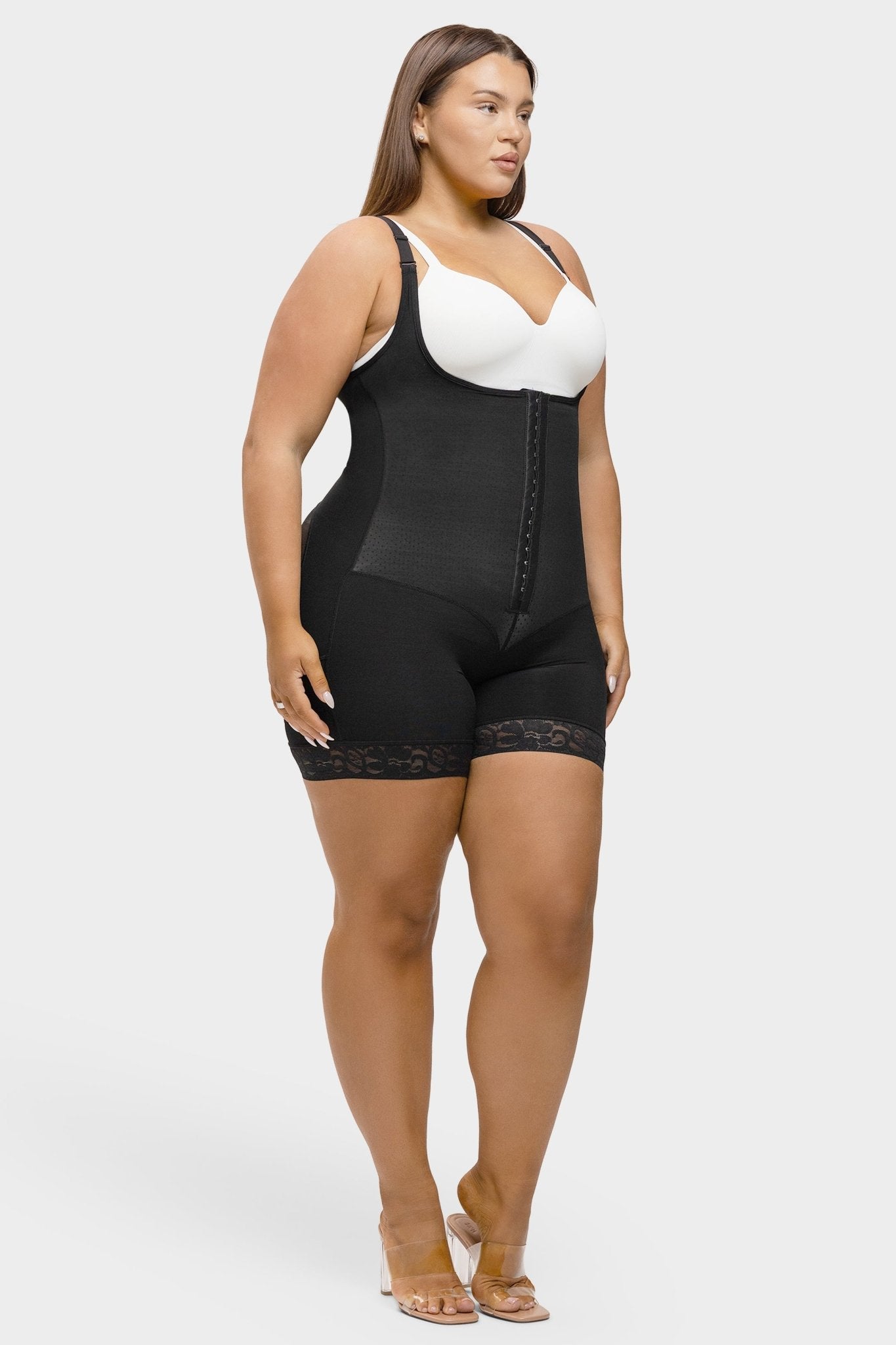 Felicia Short Powernet® - Ademende Latex Body met Open Borst, Buikcontrole en Stevige Compressie Shapewear. - Bella Fit™
